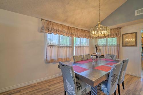 Luxe Oasis On Golf Course About 8 Mi To Lake Mead