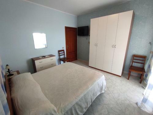 Apartment With Air Conditioning And Salt Pool