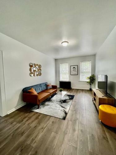 Private + Large + Stylish 1 Bedroom Apartment