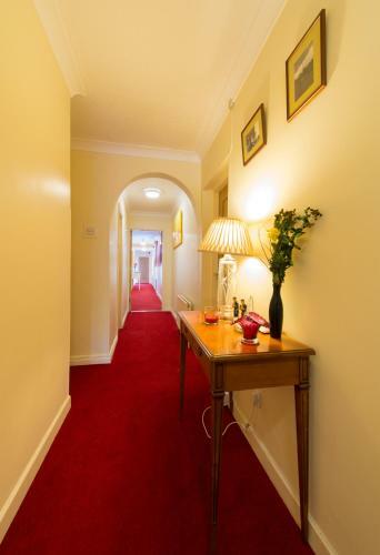 Hostal Aisleigh Guest House