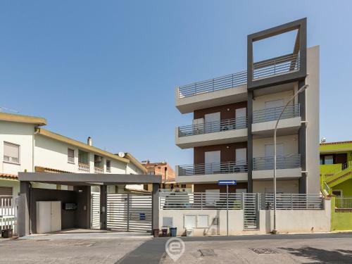 Alba's Apartment - Wifi & Private Parking