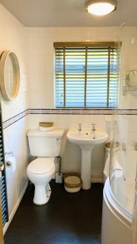Looe With A View - Entire Apartment With Free Allocated Parking