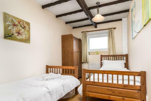 Sea View Cottage & Garden, Dunsley