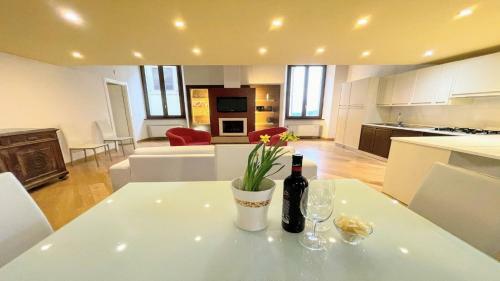 Apartamento Duomo Apt With Spectacular Terrace - Sleeps 6