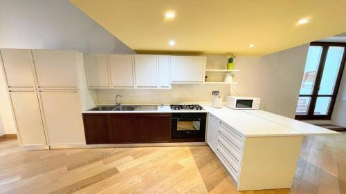 Apartamento Duomo Apt With Spectacular Terrace - Sleeps 6