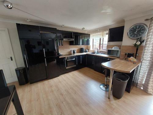 Beautiful 1bed Apartment With A Back Garden