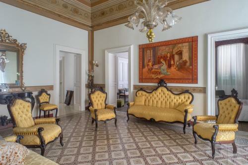 Palazzo Bianco Tra Lecce E Le Spiagge Salentine