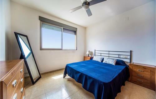 Nice Apartment In Vinar�s With 2 Bedrooms