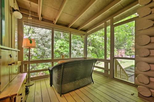 Wake Robin Cabin - Scenic Smokies Retreat!