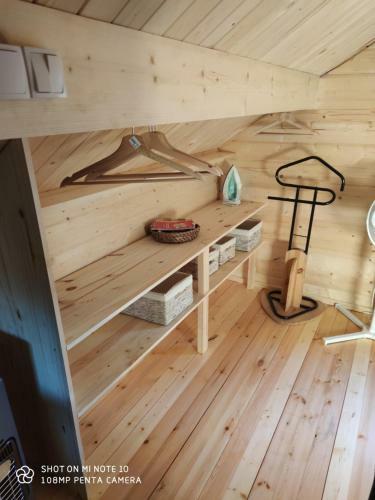 Ch�let Proche Plage Avec Piscine Priv�e Et Jacuzzi.