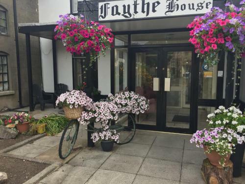 Hostal Faythe Guesthouse