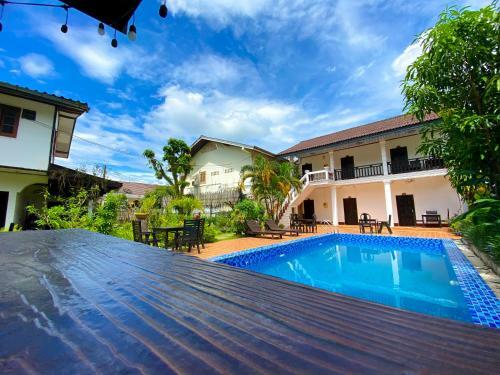 Hotel Suntara Vang Vieng