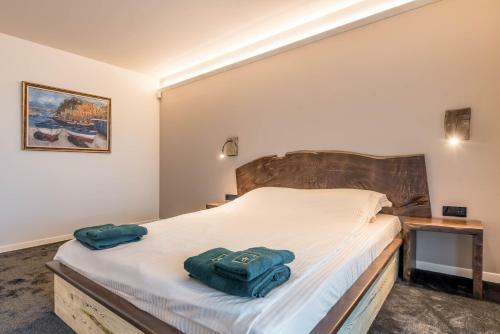 Villa Apple - 3 Br Luxury Villa With Prv Pool & Bbq
