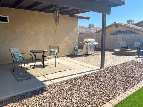 Peaceful, 3br King Home With Bbq, Fire Pit & Huge Tv