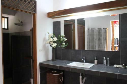 Casa Villa Jade - 10km de R�o Celeste