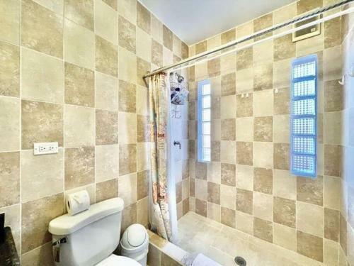 Apartamento Views 2b @sunset Estates, West End