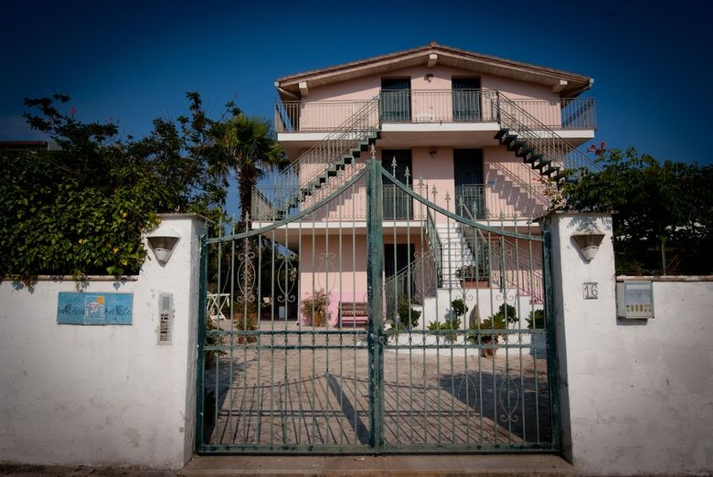La Casa Del Mito