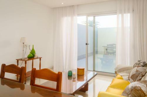Apartamento Departamento de Categor�a Con Piscina