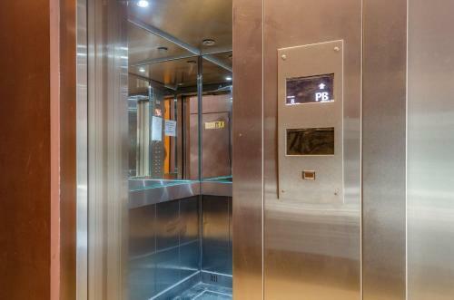 Apartamento Departamento de Categor�a Con Piscina
