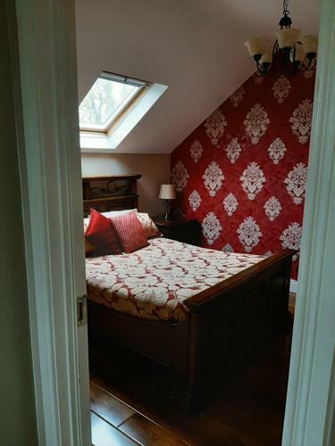 Riverside Lodge B&B