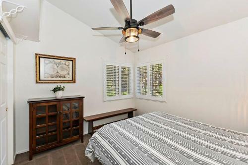 Fitzys Fir Lodge-modern! Pet Friendly! Family Fun!