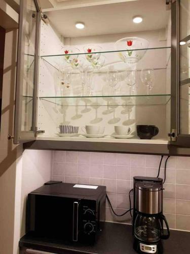 Lovely, Spacious Apartment With Free Parking