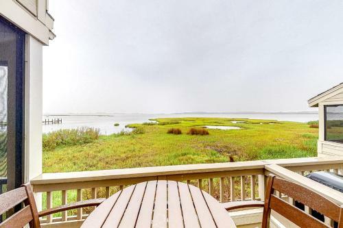 Kings Grant --- 40084 Grant Drive, Unit 72