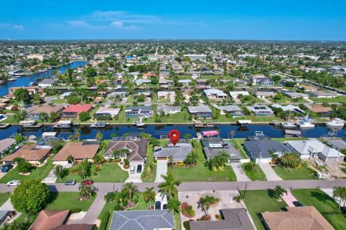 Direct Intercoastal Access W Pool