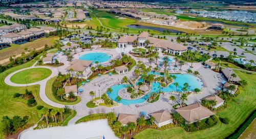 Magical Large Home W Private Pool Free Water Park