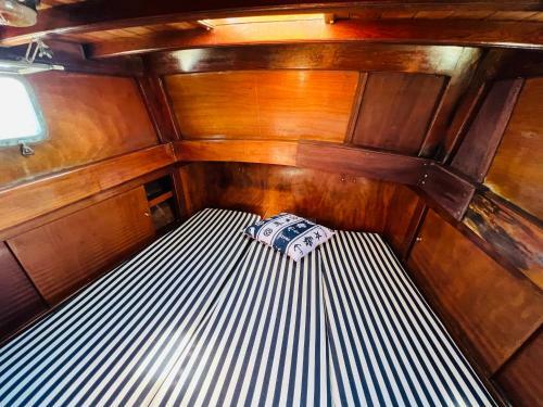 Caliria Wooden Boat