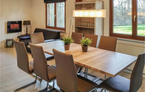 Four-bedroom Holiday Home In Kirchheim