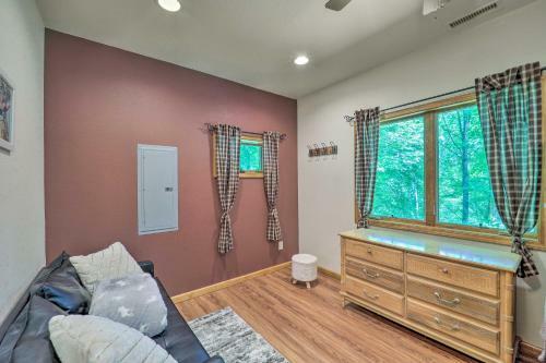 Modern Lenoir Mtn Retreat 9 Acres, Fire Pit!