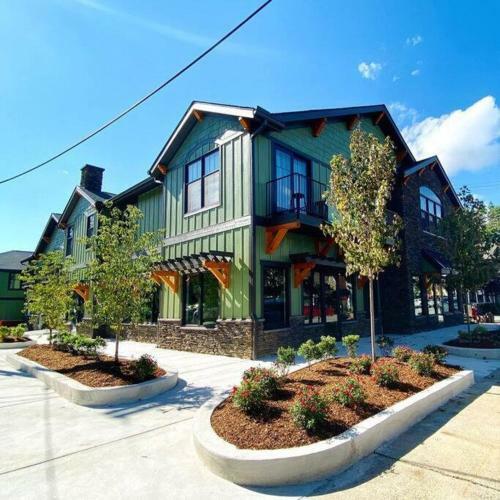 Apartamento Hottub/deck W/ Bar/parking Blueridge@ Main&pine