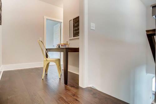Spacious Belmont Living 1 Mile From Uptown