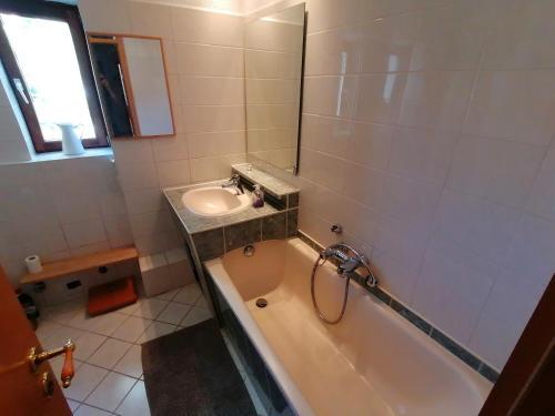Apartamento Wohnung Heyda 95qm In Bester Wohnlage