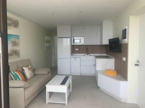 Precioso Apartamento En 1� L�nea de Mar