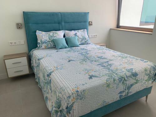 Precioso Apartamento En 1� L�nea de Mar