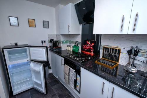 Stunning 2 Bed Home Sleeps 4 London!
