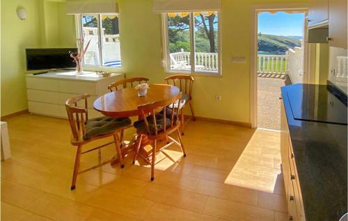 Beautiful Apartment In Mera With 1 Bedrooms
