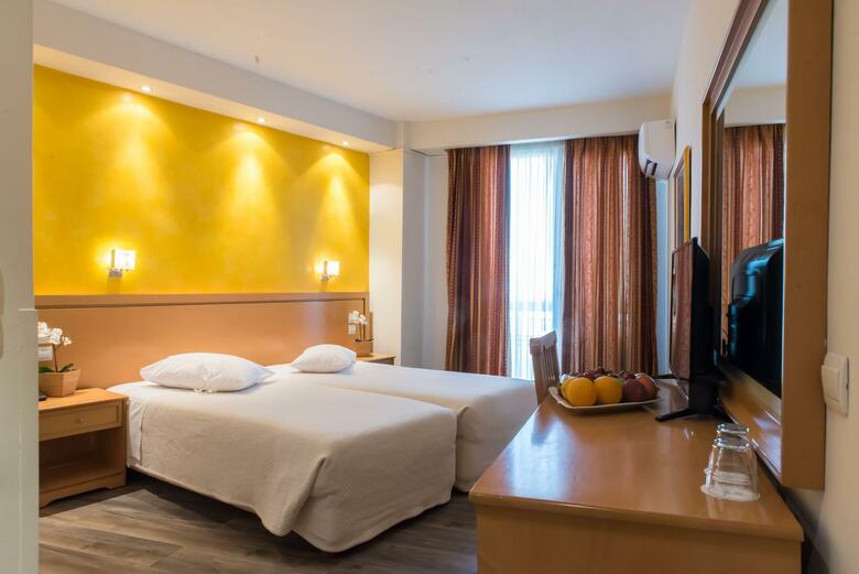 Hotel Golden City