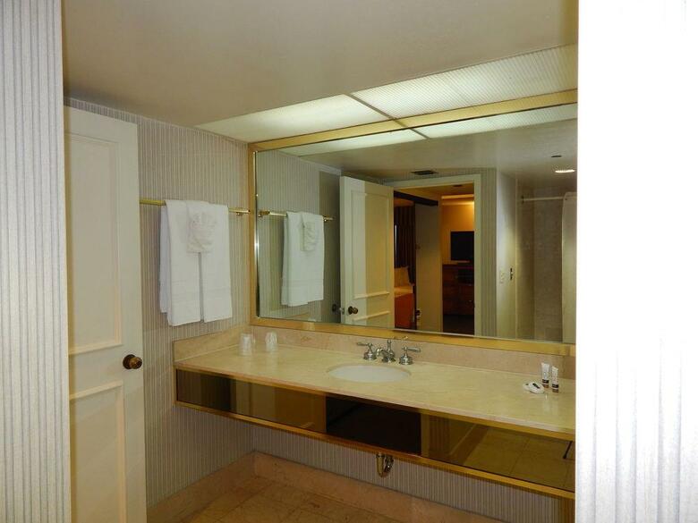 River Park Hotel Suites Port Of Miami