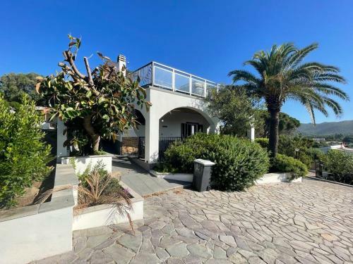 Villa-matteo Mit Meerblick Und Outdoor- K�che