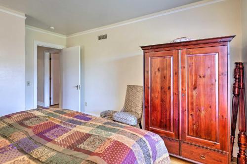 Charming Seaside Abode, Half-mile To Beach!
