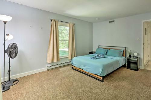 Spacious Cresco Cabin With Fire Pit And Game Room