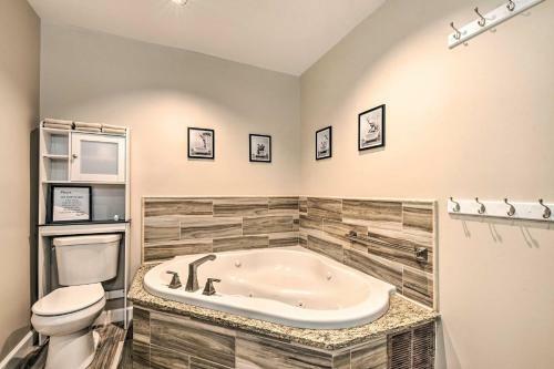 East Stroudsburg Home With Decks And Private Pond
