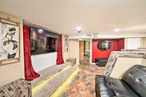 Pittsburgh Home With Pool, Fire Pit And Game Room