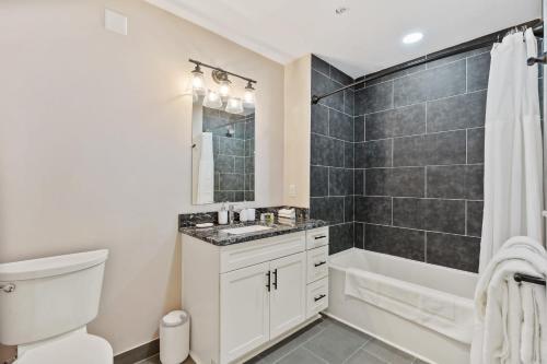 Modern Upscale 2br Apartment In Carson By Stay Gia