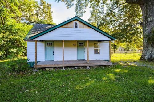 3 Bed2 Bath Renovated Home Near The Lake