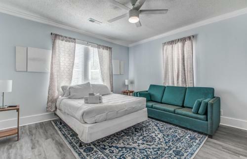 The Casalita Casita- Mins To Everything