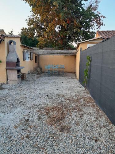 Maison de Campagne � L'isle/sorgue